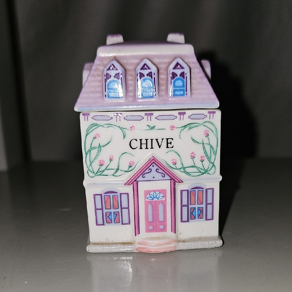 The Lenox Spice Village - Chive